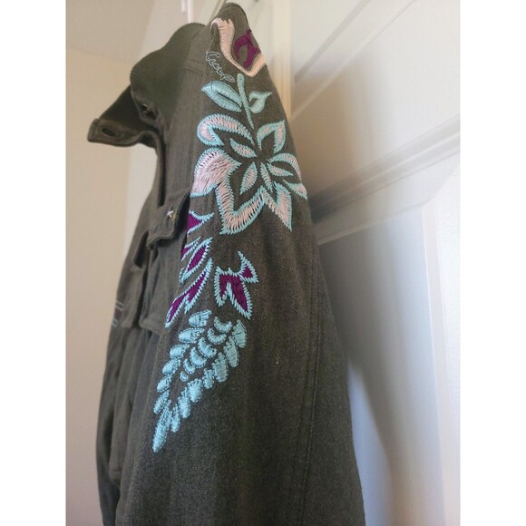 Rip Curl Women's Olive Green Embroidered Bomber Jacket - Size Small (Fits XS) - Picture 2 of 9